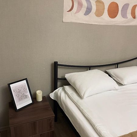 Apartment เคียฟ ภายนอก รูปภาพ